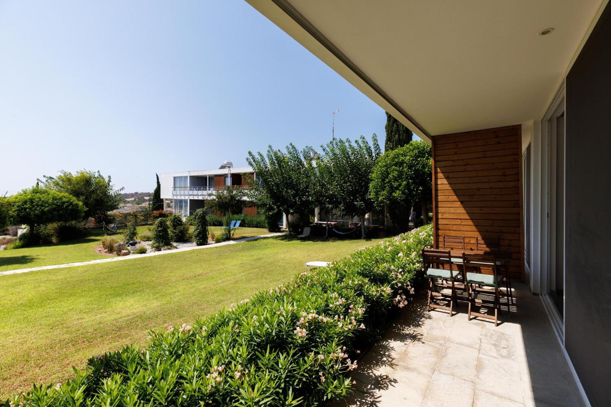 Art By Praxis Apartment Governors Beach Exterior foto